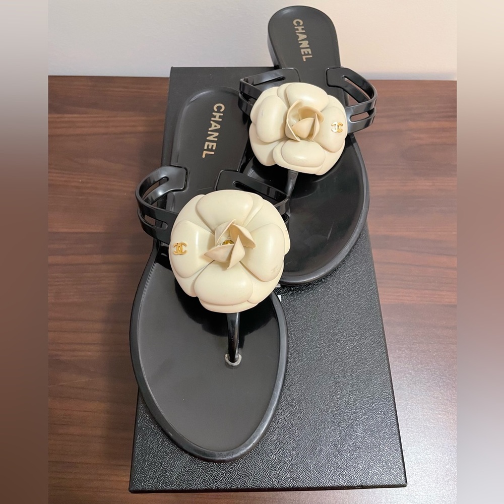Chanel Flat Thongs